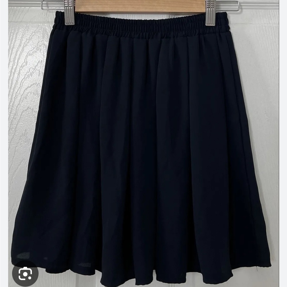 Brandy Melville Black Pleated Mini Skirt
